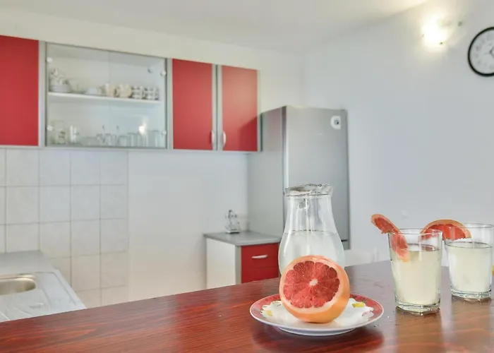 Semesterbostad Osobjava With Sea View I Osobjava