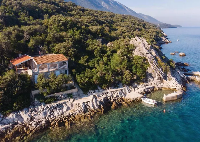 Semesterbostad Osobjava With Sea View I