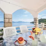 With Sea View I * Osobjava
