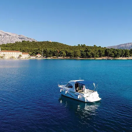 Awesome In Osobjava With House Sea View Holiday home Sreser