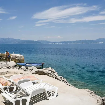 Awesome In Osobjava With House Sea View Holiday home Sreser