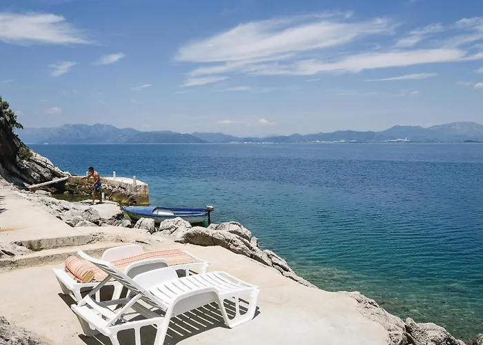 Osobjava With Sea View I 펜션 Osobjava